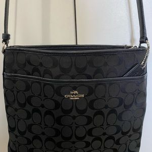 Crossbody coach authentic